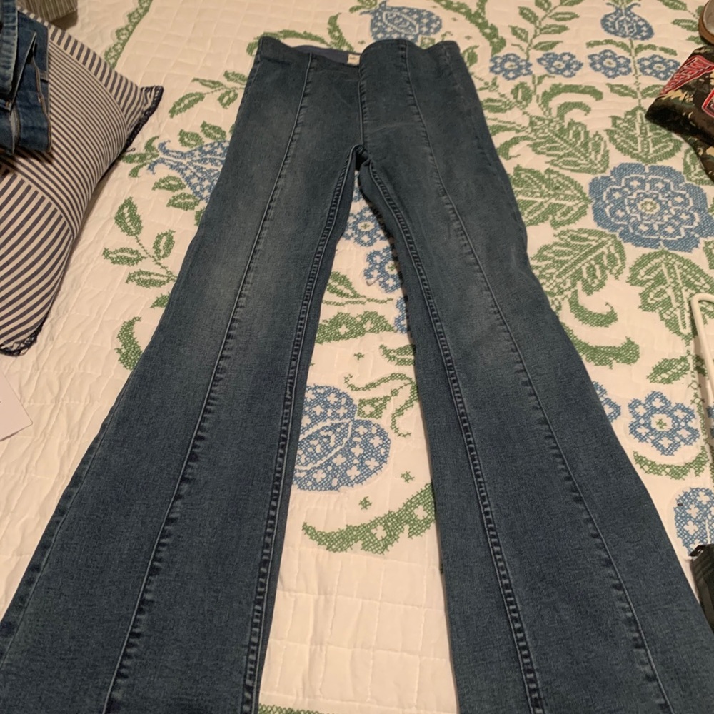 Free People pull on flares size 24